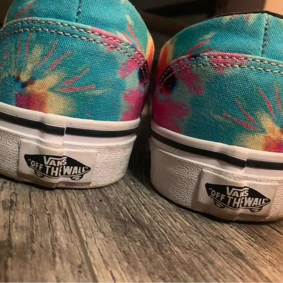 Vans - Picture 3 of 3